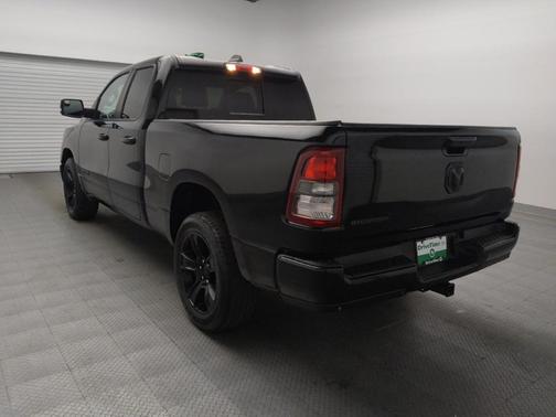 Diamond Black Crystal Pearlcoat 2021 RAM 1500 Big Horn/Lone Star