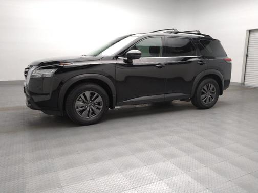 2022 Nissan Pathfinder SV 2WD