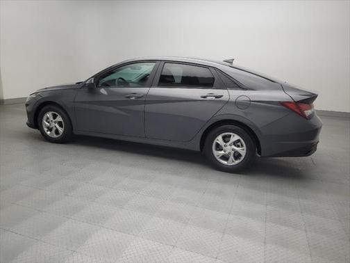 2023 Hyundai ELANTRA SE
