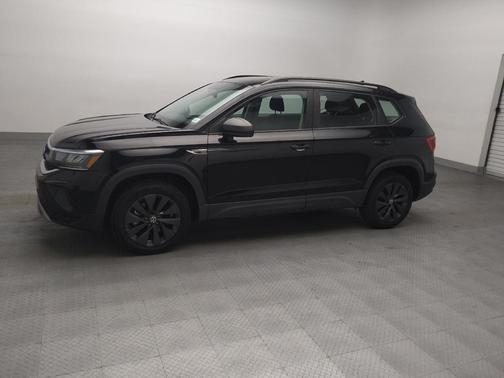 Deep Black Pearl 2022 Volkswagen Taos 1.5T S
