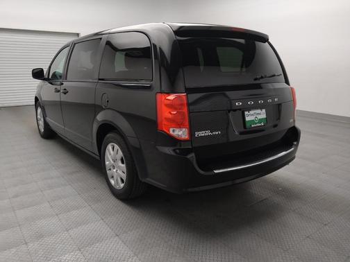 Black Onyx Crystal Pearlcoat 2018 Dodge Grand Caravan SE