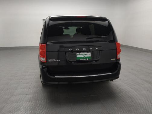 Black Onyx Crystal Pearlcoat 2018 Dodge Grand Caravan SE