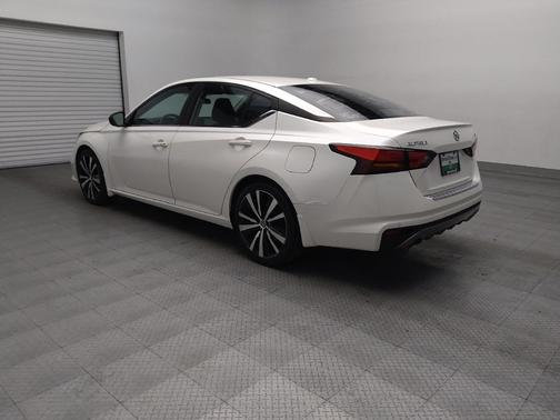 2020 Nissan Altima SR FWD