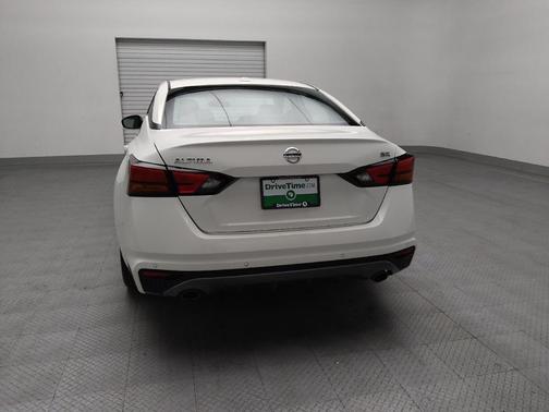 2022 Nissan Altima SR FWD