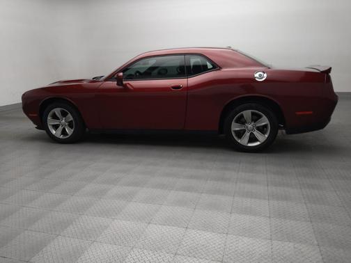 Octane Red Pearlcoat 2019 Dodge Challenger SXT