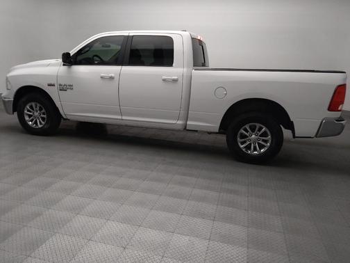 2019 RAM 1500 SLT