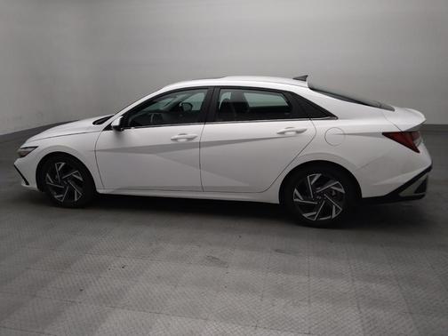 Serenity White 2025 Hyundai ELANTRA Limited