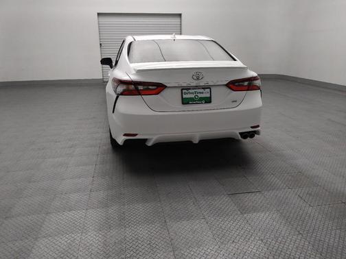 Ice Cap 2023 Toyota Camry SE