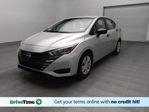 Brilliant Silver Metallic 2025 Nissan Versa 1.6 S