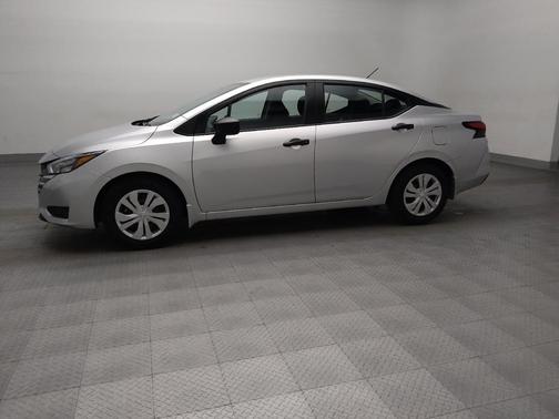 Brilliant Silver Metallic 2025 Nissan Versa 1.6 S