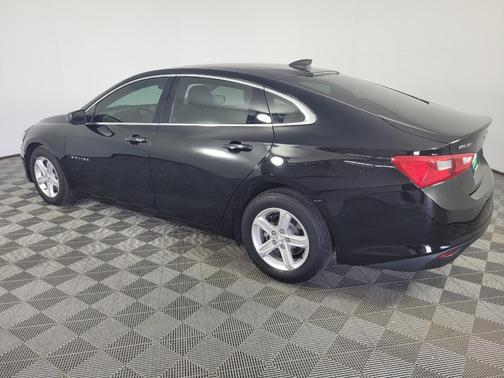 Mosaic Black Metallic 2020 Chevrolet Malibu 1LS