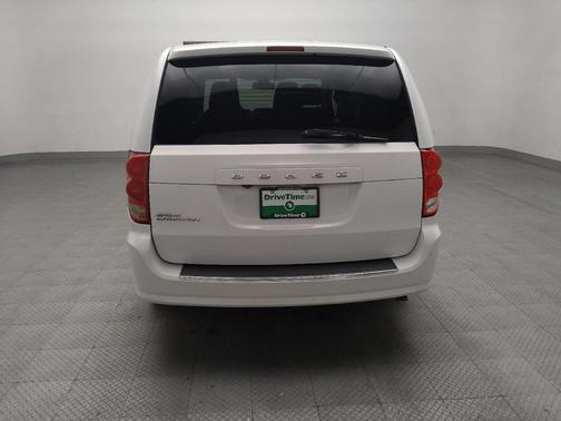 White Knuckle Clearcoat 2019 Dodge Grand Caravan SE