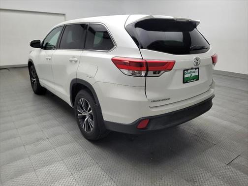 2017 Toyota Highlander LE