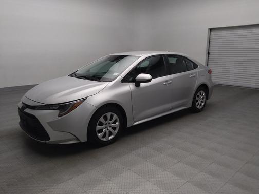 Classic Silver Metallic 2024 Toyota Corolla LE