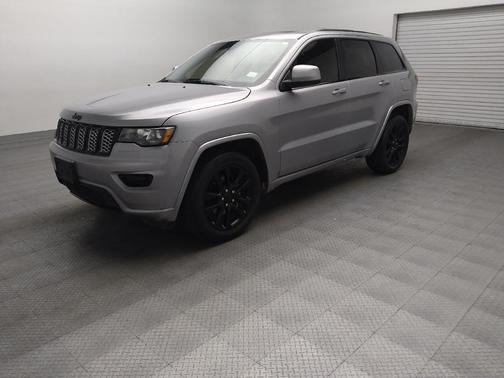 Billet Silver Metallic Clearcoat 2019 Jeep Grand Cherokee Altitude