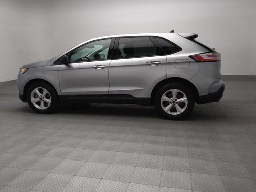 Iconic Silver Metallic 2020 Ford Edge SE