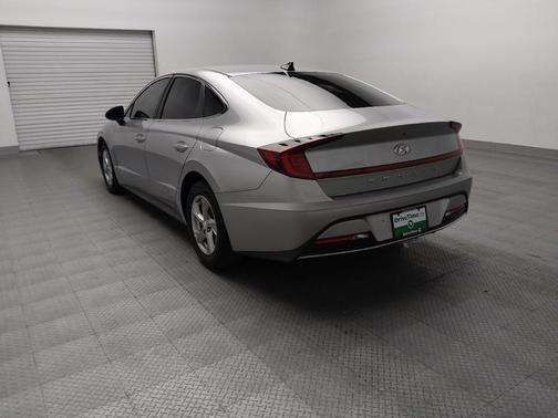 Gray 2021 Hyundai SONATA SE