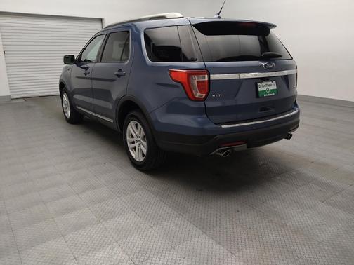 Blue Metallic 2018 Ford Explorer XLT