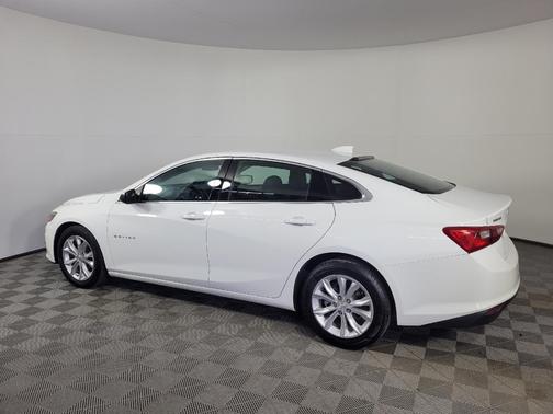 Summit White 2023 Chevrolet Malibu FWD 1LT