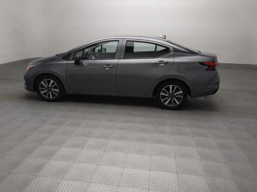 Gray 2024 Nissan Versa 1.6 SV