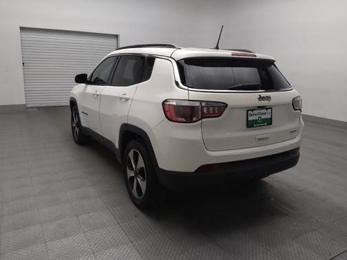 White Clearcoat 2018 Jeep Compass Latitude