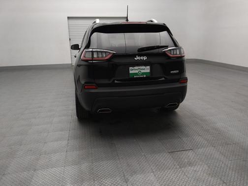 Diamond Black Crystal Pearlcoat 2019 Jeep Cherokee Latitude