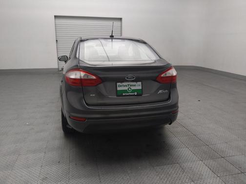 Magnetic Metallic 2019 Ford Fiesta SE