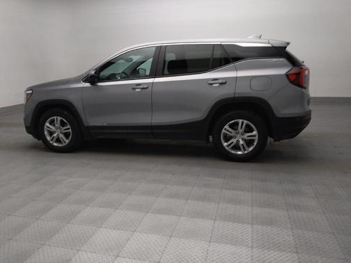 Sterling Metallic 2023 GMC Terrain SLE