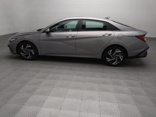 Gray 2025 Hyundai ELANTRA SEL