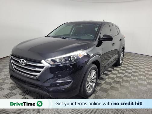 Black Noir Pearl 2017 Hyundai TUCSON SE