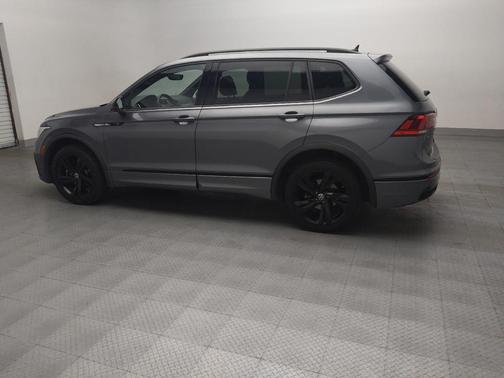 Platinum Gray Metallic 2023 Volkswagen Tiguan 2.0T SE R-Line Black