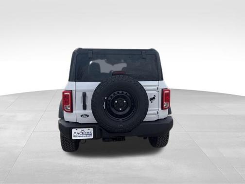 Oxford White 2026 Ford Bronco Big Bend