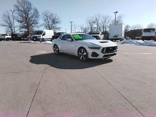 2025 Ford Mustang GT Premium