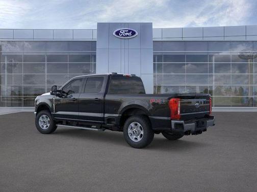 2026 Ford F-350 XLT