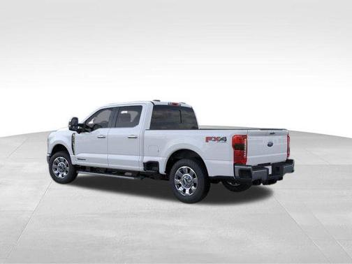 Oxford White 2026 Ford F-350 Lariat Super Duty