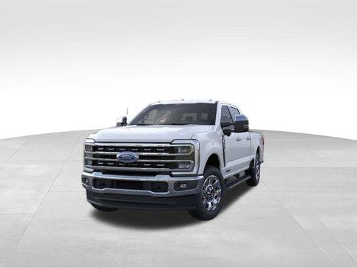 Oxford White 2026 Ford F-350 Lariat Super Duty