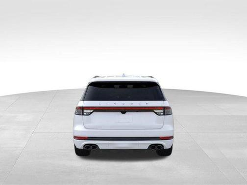 White Metallic 2026 Lincoln Aviator Premiere