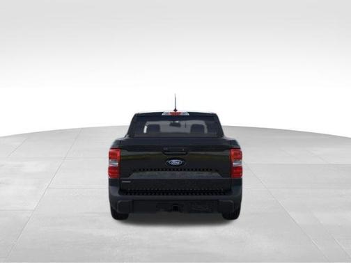 Shadow Black 2025 Ford Maverick Lariat