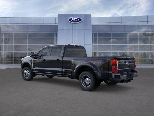 2025 Ford F-350 Lariat Super Duty
