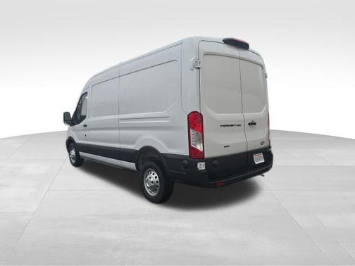 Oxford White 2026 Ford Transit-250 148 WB Medium Roof Cargo