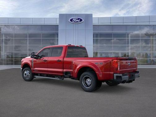 2025 Ford F-350 XLT