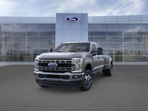 2026 Ford F-350 XLT