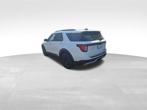 Star White 2026 Ford Explorer Tremor