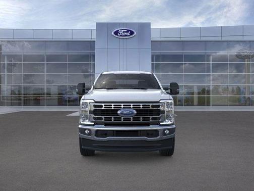 2026 Ford F-350 XLT