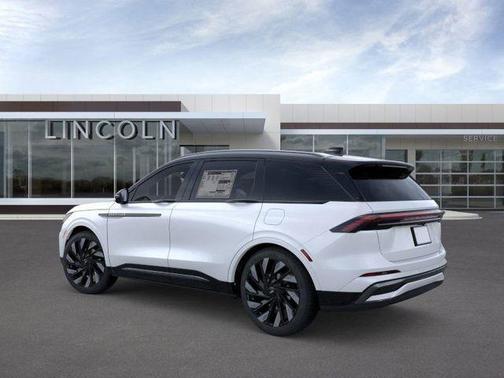 2025 Lincoln Nautilus Reserve