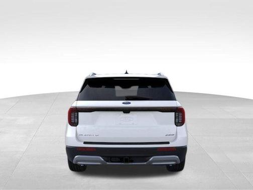 White Metallic 2026 Ford Explorer Platinum
