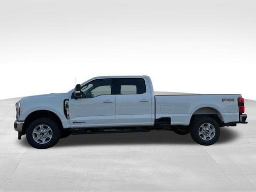 Oxford White 2026 Ford F-250 XLT