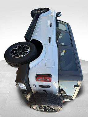 Oxford White 2026 Ford Bronco Outer Banks