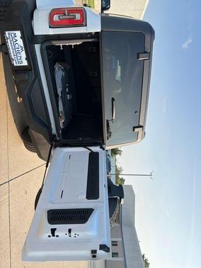 Oxford White 2026 Ford Bronco Outer Banks