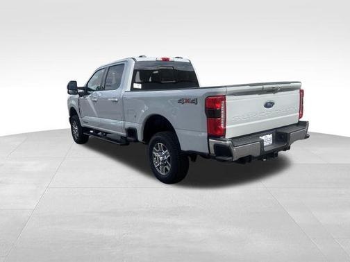 Avalanche 2026 Ford F-350 Lariat Super Duty